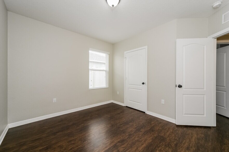 Building Photo - 1744 Wallace Manor Loop