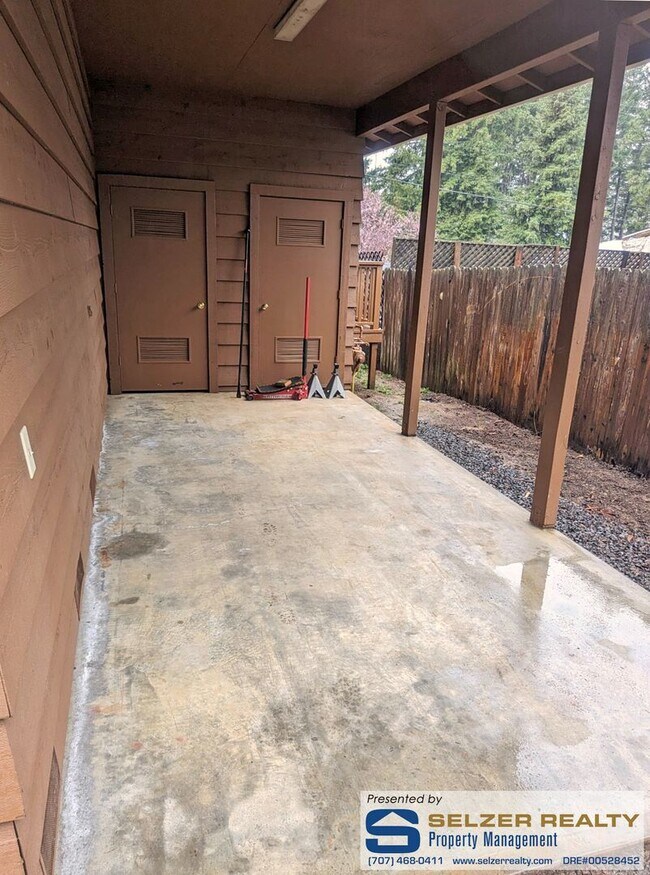 Building Photo - 1598 Padula Dr