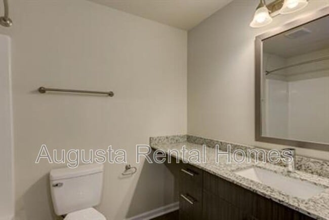 Building Photo - 2506 Otter Run