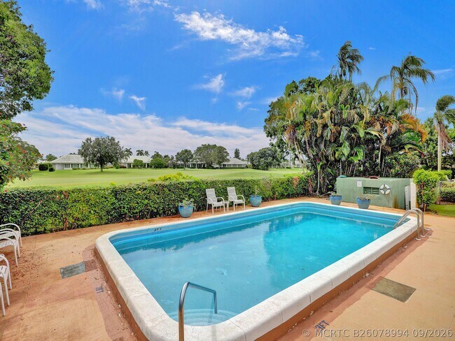 Building Photo - 340 Orange Tree Dr