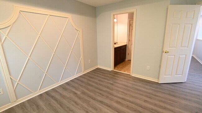 Building Photo - 9363 Strongbark Ln