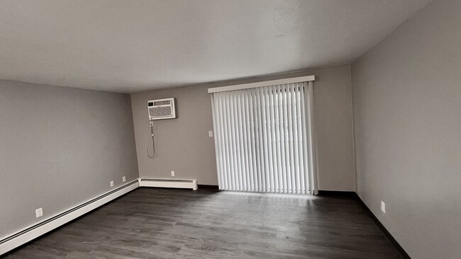 Building Photo - 2732 Humboldt Rd