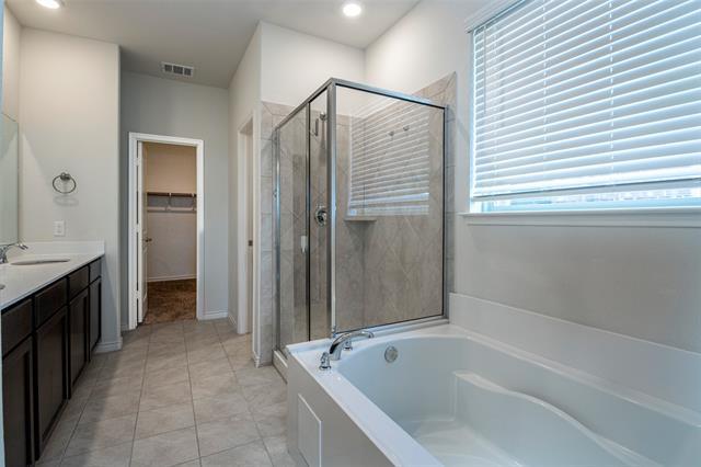 Building Photo - 7500 Continental Dr