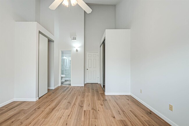 Building Photo - 2930 Grants Lake Blvd