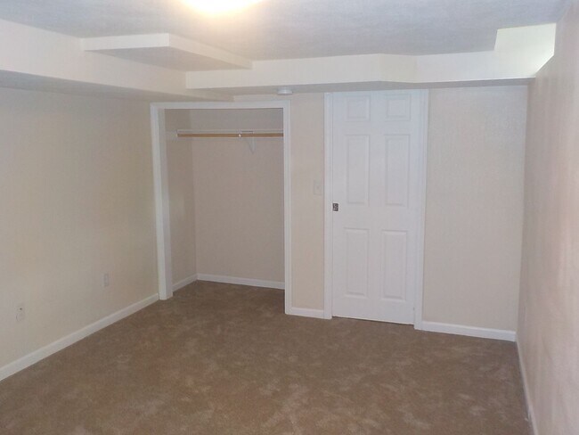 Building Photo - 1333 Fogarty Dr