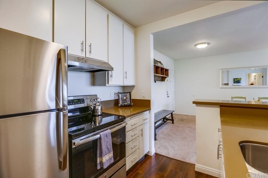 Building Photo - 7742 Redlands St