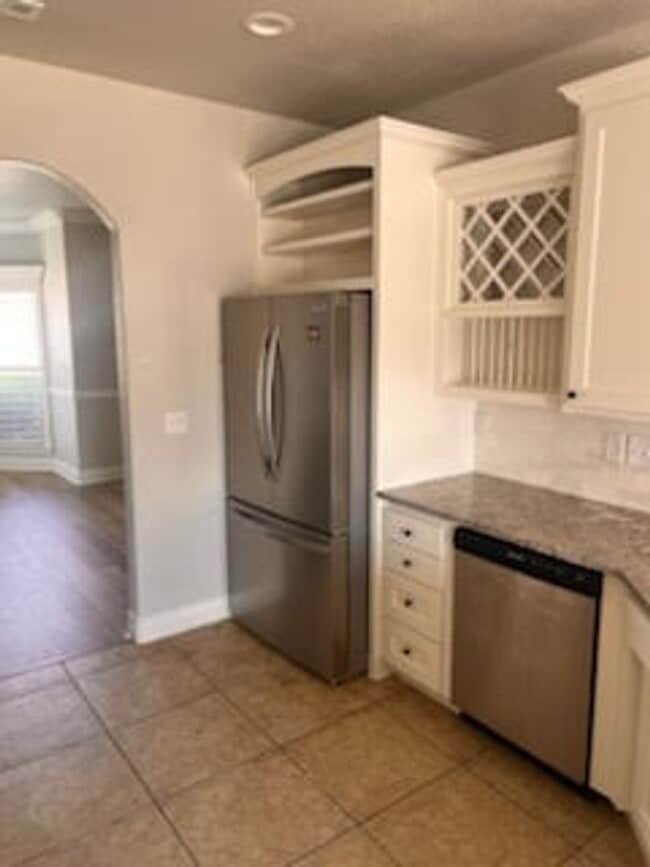 Building Photo - Spacious 4 Bedroom Home in Centerton