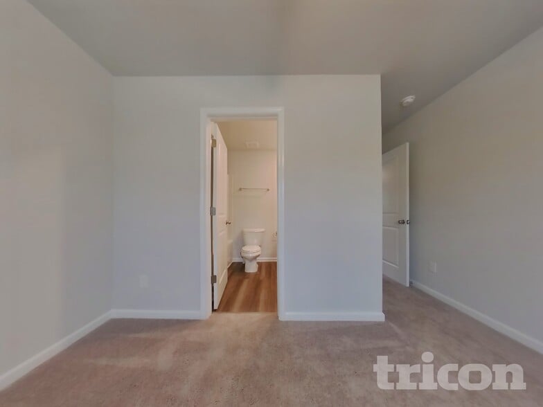 Building Photo - 412 Wallace Cir