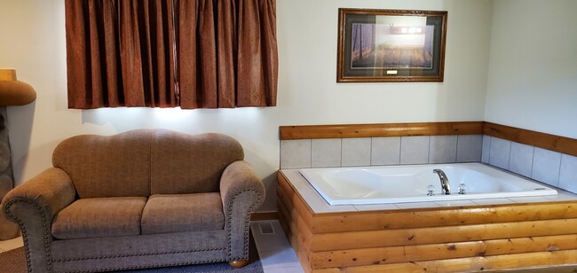 Building Photo - 2643 IL-178