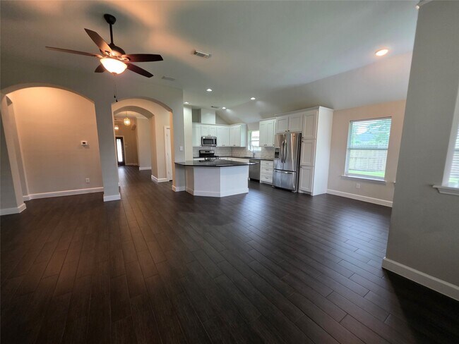 Building Photo - 6146 Bradie Ct