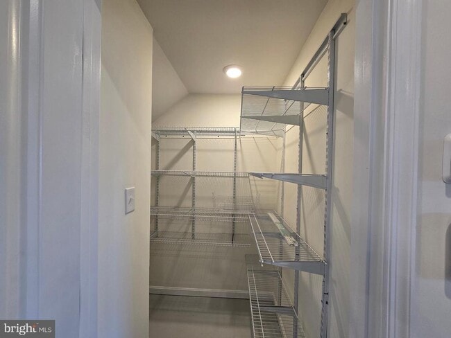 Building Photo - 172 Fellowship Dr