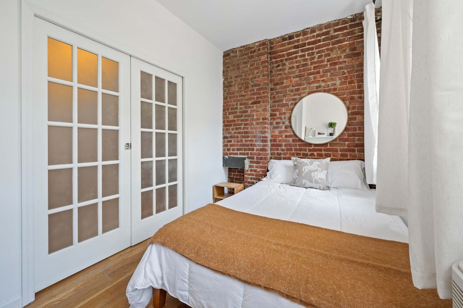 Building Photo - 416 W 49th St