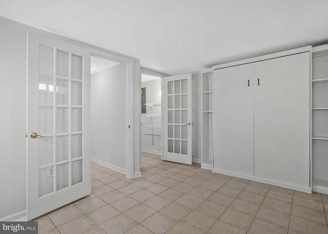 Building Photo - 2509 Oberlin Dr