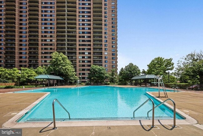 Building Photo - 5501 Seminary Rd