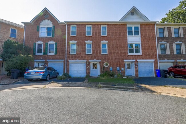 Building Photo - 746 S Granada St