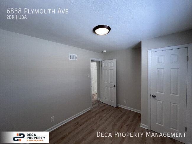 Building Photo - 6858 Plymouth Ave