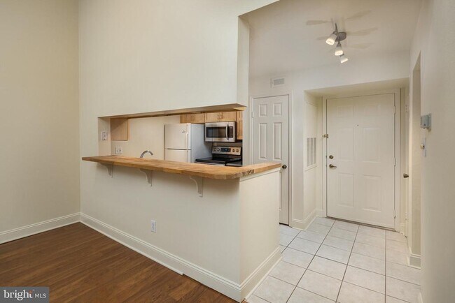 Building Photo - 3309 Wyndham Cir