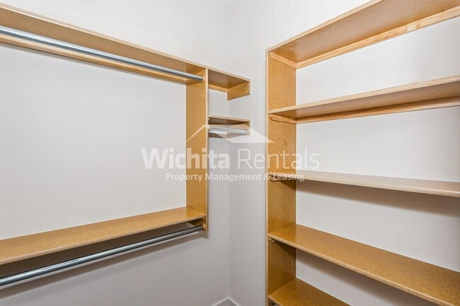 Building Photo - 12868-12868 W Wheatland Ct