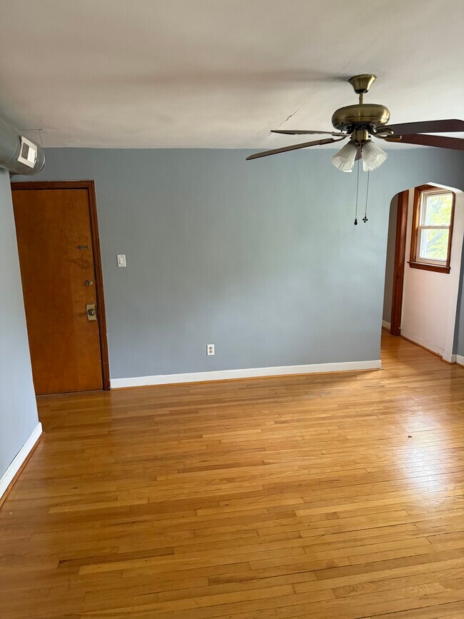 Living Room - 7804 Banks St