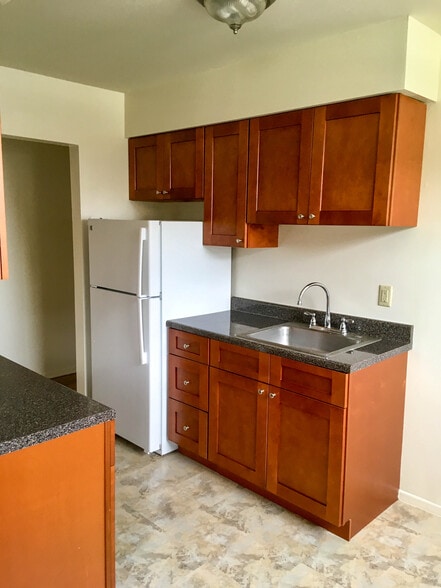 Building Photo - Jasontown Apartments