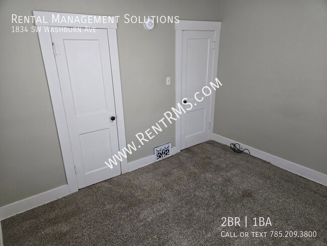 Building Photo - 1834 SW Washburn Ave