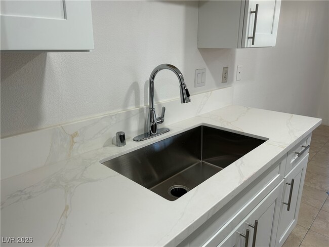 Building Photo - 4361 Gannet Cir