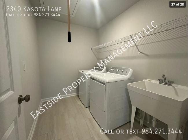 Building Photo - 2340 Kasota Ln