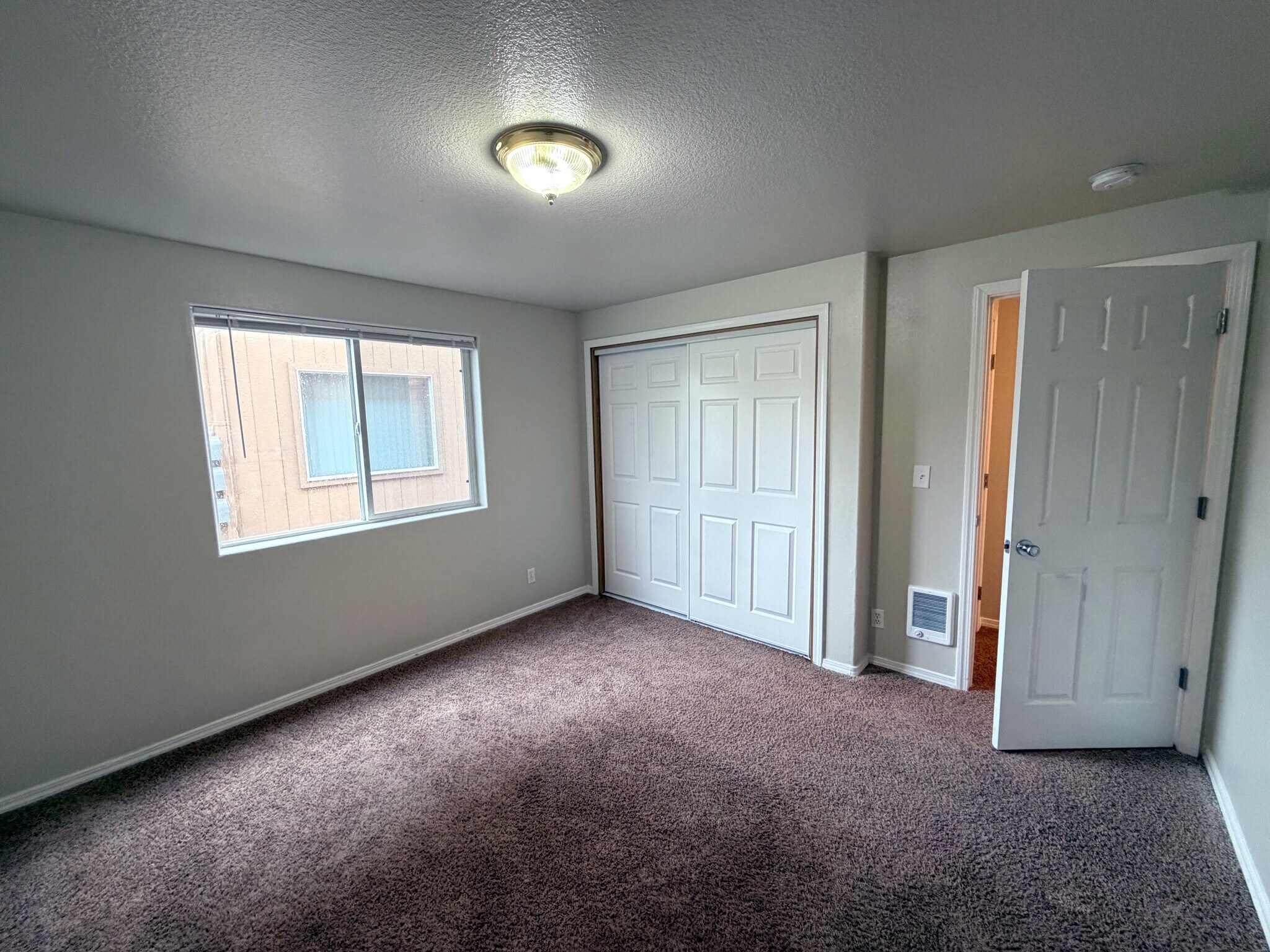 Building Photo - 1047 8th Ave