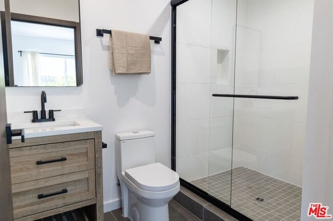 Building Photo - 623 Mariposa Ave