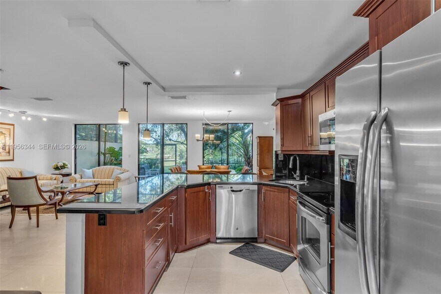 Building Photo - 3430 Torremolinos Ave