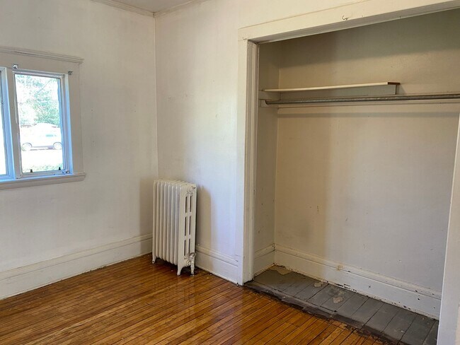 Building Photo - 1339 Grand Ave