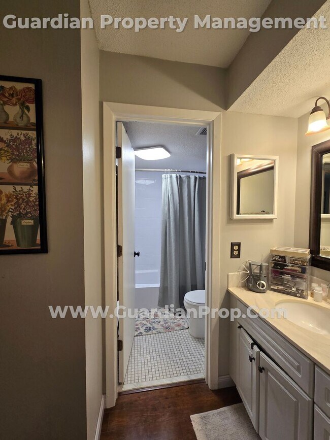 Building Photo - St Louis Park Condo by West End, Garage in...