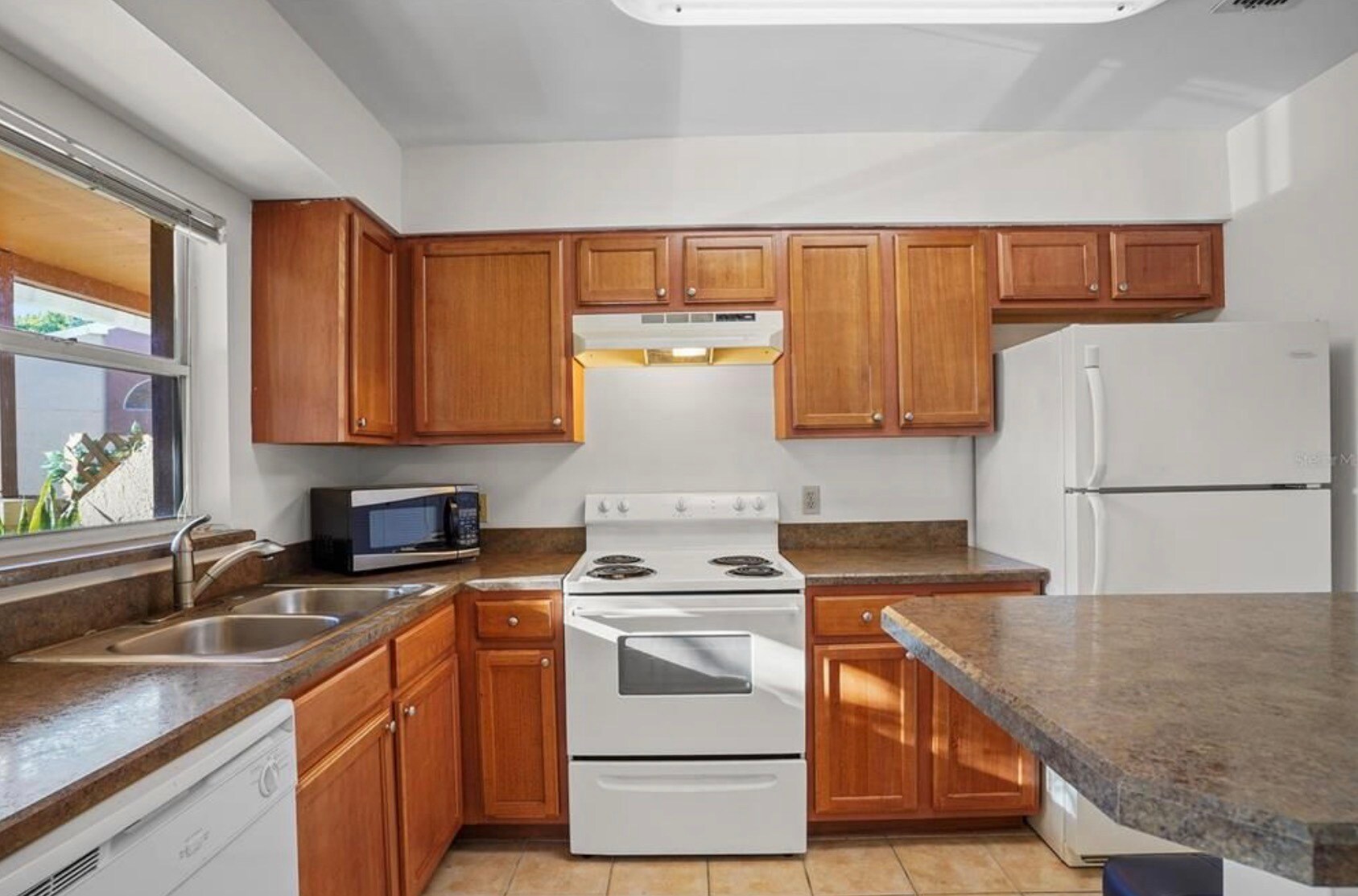 Building Photo - 5468 E Michigan St