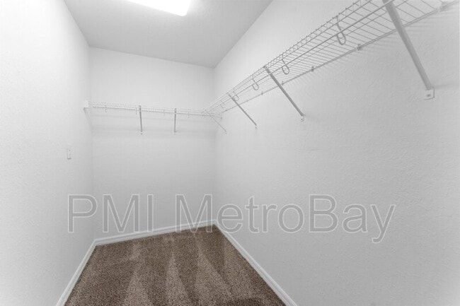 Building Photo - 9461 N Sandree Dr