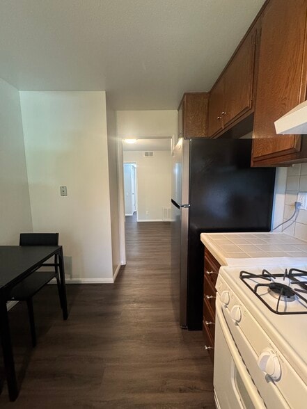 Building Photo - 31505 Lindero Canyon Rd