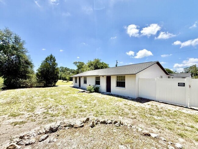 Building Photo - 7071 Bee Ridge Rd