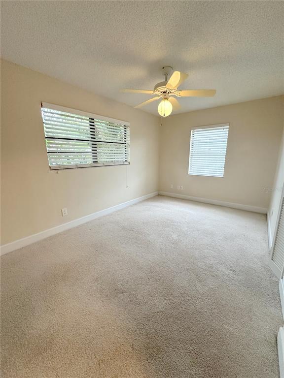 Building Photo - 229 Mark Twain Ln