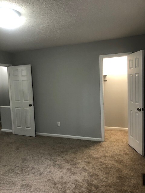 Building Photo - 516 Sherwood Ct