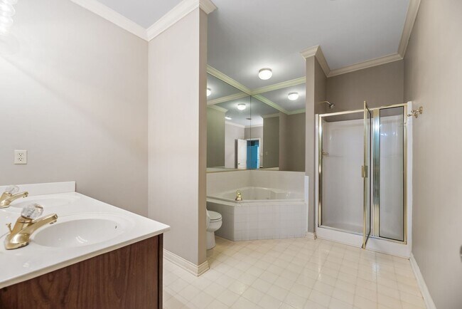 Building Photo - Beautiful 3 bedroom condo in Farragut!