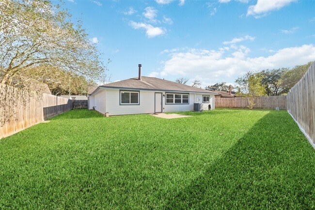 Building Photo - 7914 Tamayo Dr