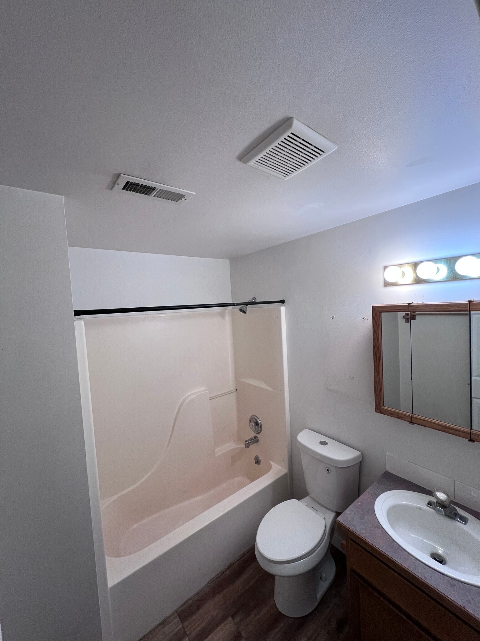 Building Photo - 12406 W 11th Ave