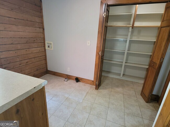 Building Photo - 2391 Booth Cir