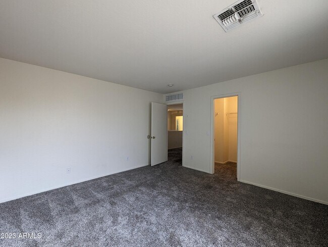 Building Photo - 3215 W St Anne Ave