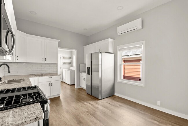 Building Photo - 361 Cameron St SE