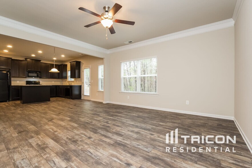 Building Photo - 47 Thorndale Ct