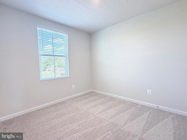 Building Photo - 785 Hisey Ave