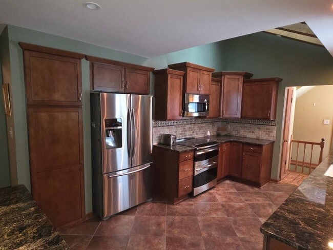 Building Photo - Furnished Mid-term Rental