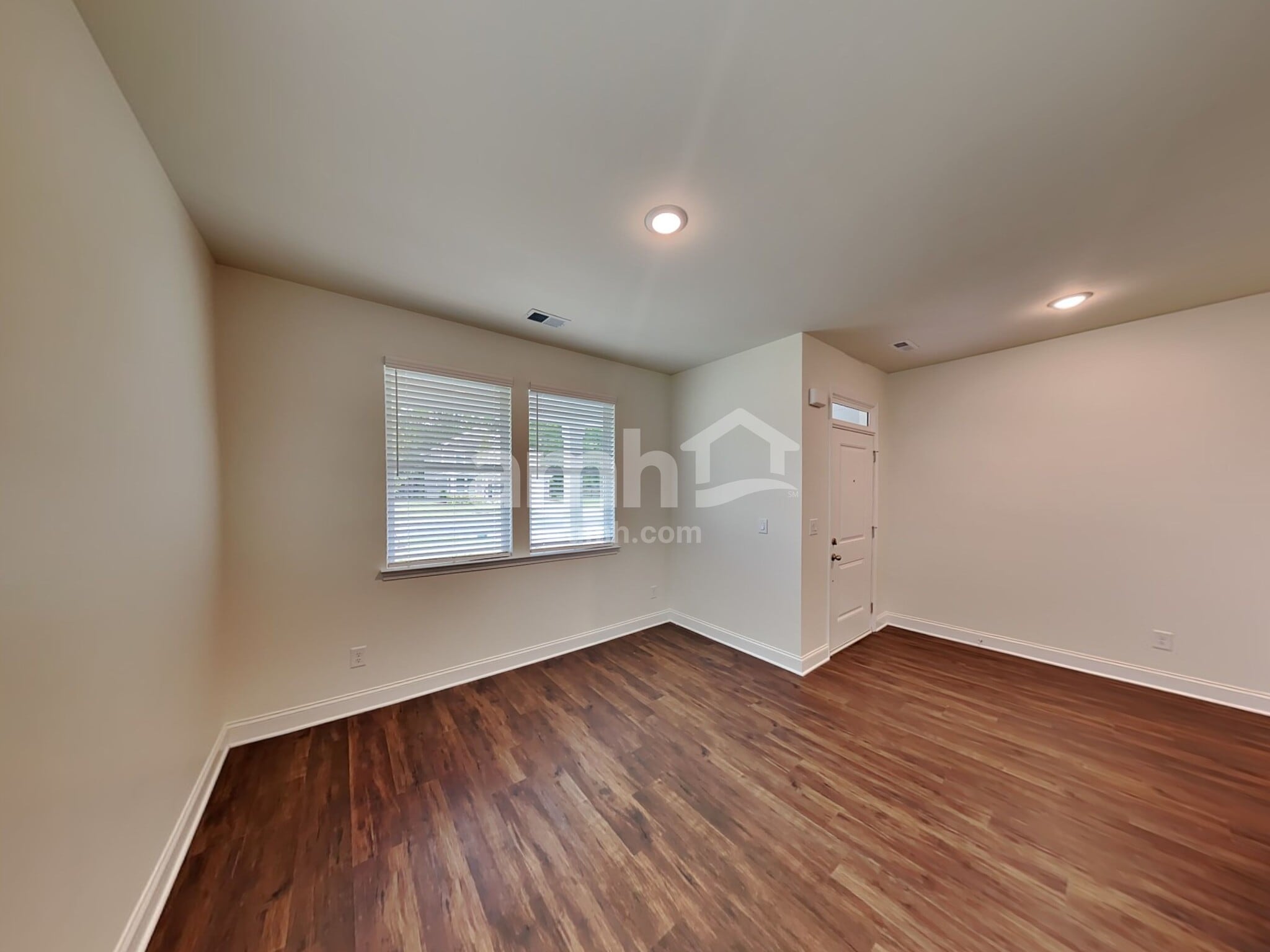 Building Photo - 189 Willow Ln