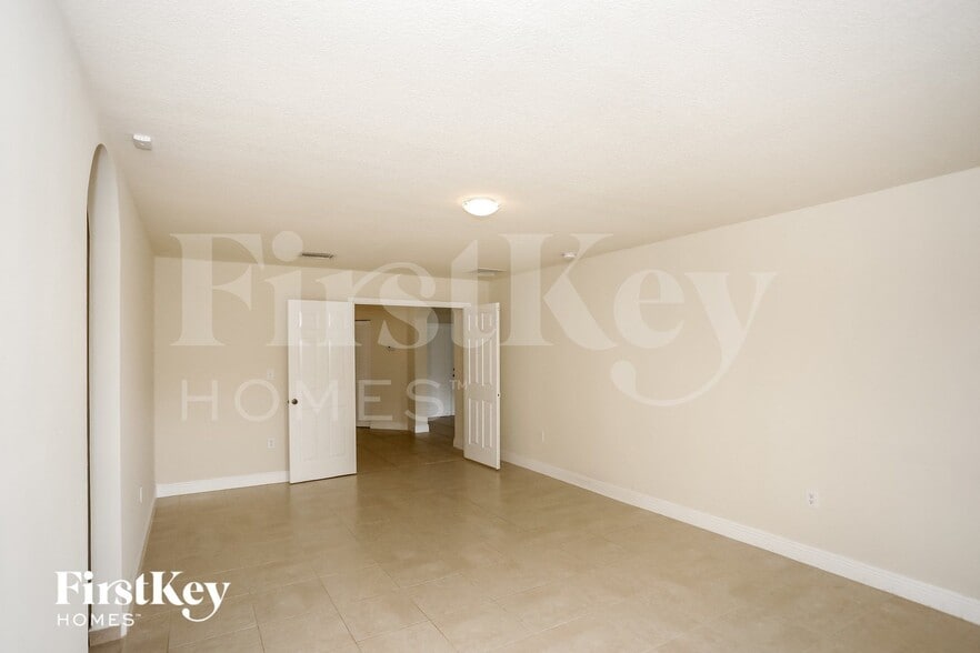 Building Photo - 20467 SW 327th St