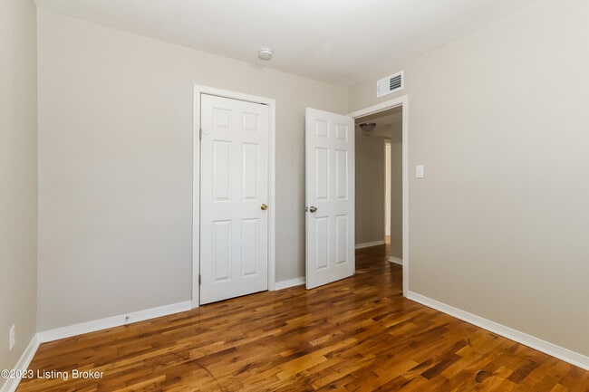 Building Photo - 3752 Penway Ave